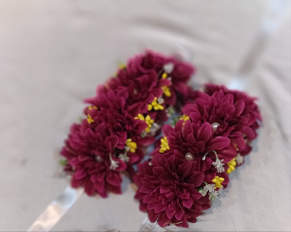 Crimson Bloom Gajra