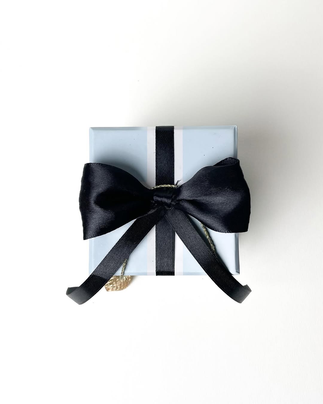 Pastel Blue Luex 1 Ribbon Box