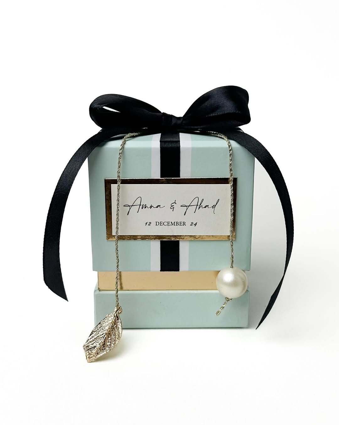 Pearl White Luex 1 Ribbon Box