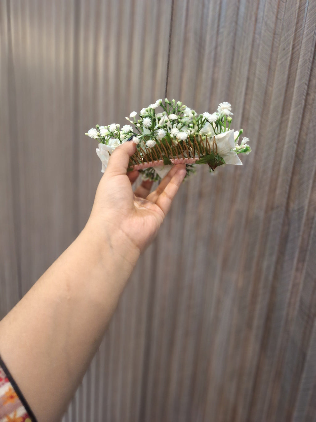 Daisy petal clip