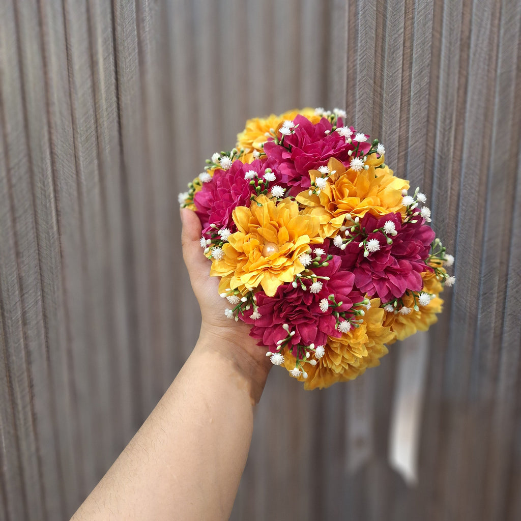 Haldi charm gajra